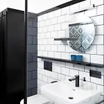 Noor - Blue Designer Loft - Noor * 그라츠